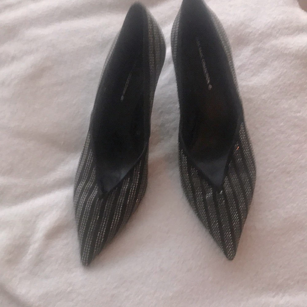 Women’s Black Pointed Toe Dress Pumps - Sparkle Stripe